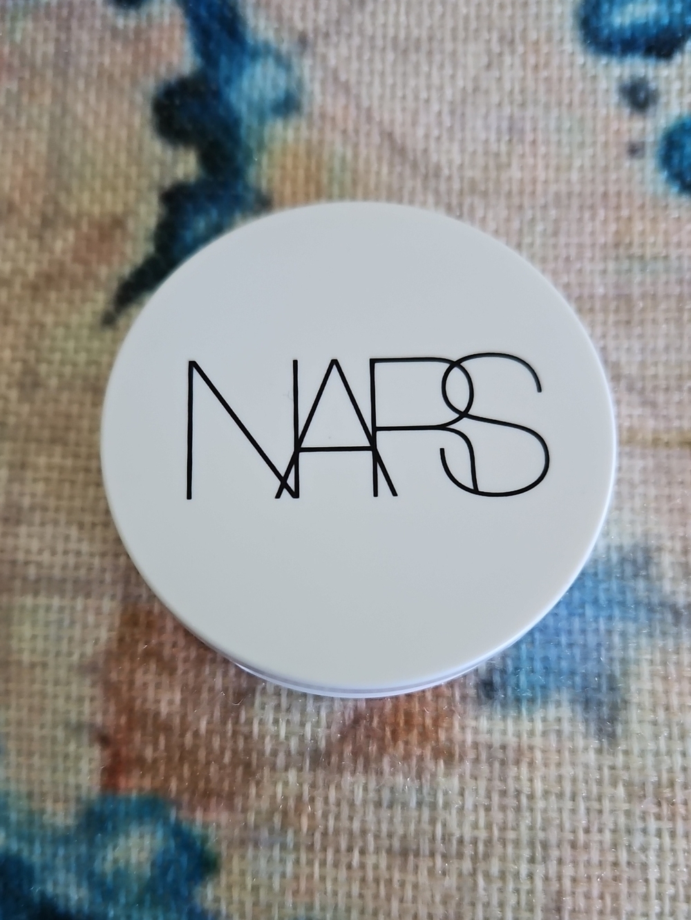 NARS Light Reflecting Luminizing Powder In Heavenly - Picture 10 of 14